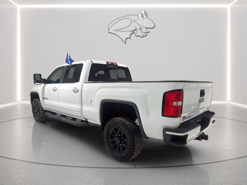Used 2017 GMC Sierra 2500 SLT w/ All Terrain X HD Package AWD/4WD image 3