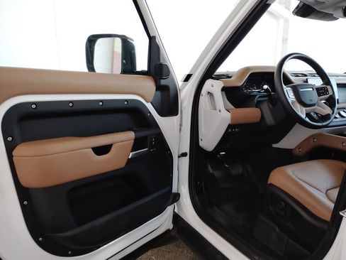 Used 2025 Land Rover Defender 110 S AWD/4WD image 25