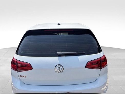 Used 2017 Volkswagen GTI Sport FWD image 3
