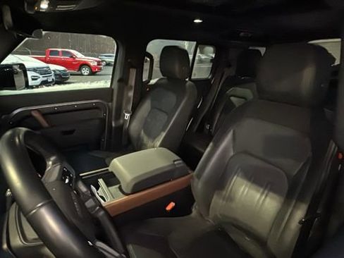 Used 2022 Land Rover Defender 110 X-Dynamic SE image 27