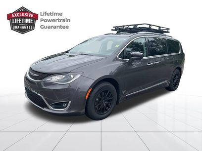 Used 2018 Chrysler Pacifica Touring-L Plus