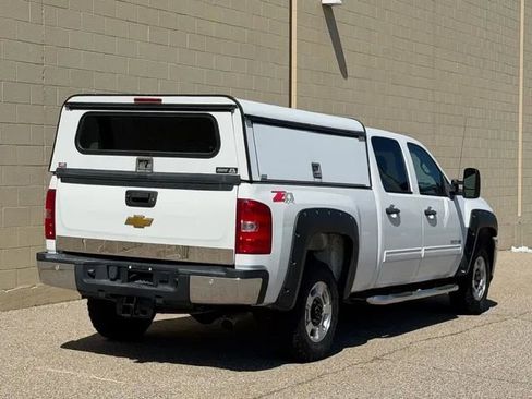 Used 2013 Chevrolet Silverado 2500 LT AWD/4WD image 37