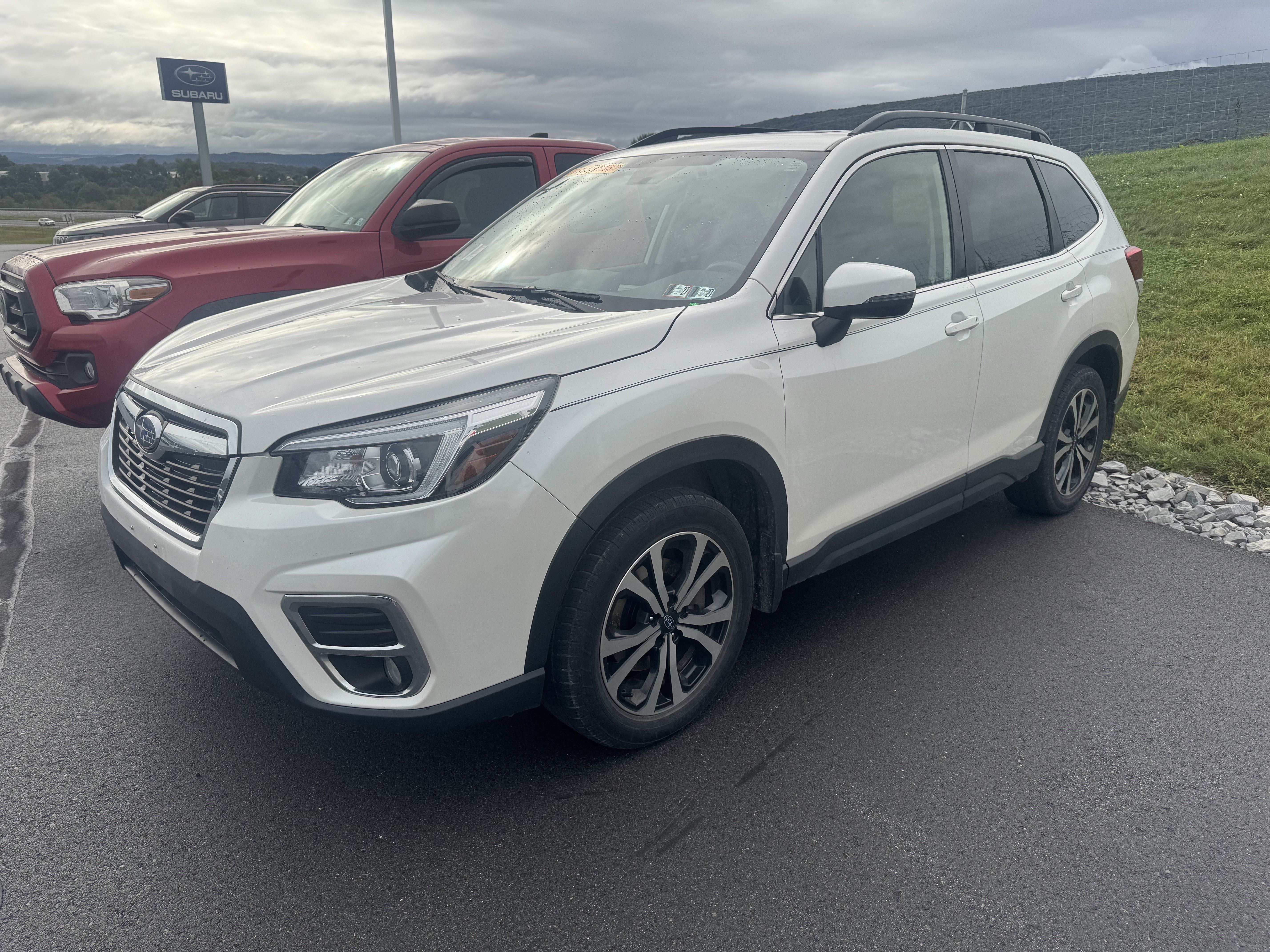 Used 2020 Subaru Forester Limited w/ Popular Package #3 AWD/4WD image 3