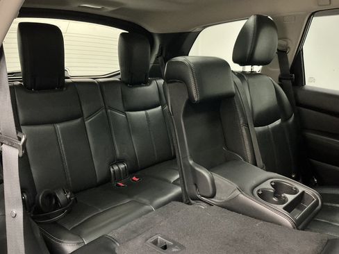 Used 2015 Nissan Pathfinder Platinum w/ Family Entertainment Package FWD image 33
