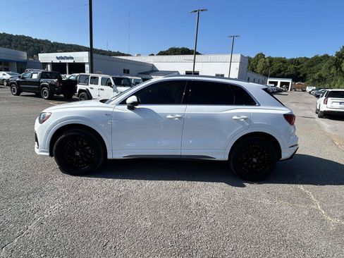 Used 2020 Audi Q3 2.0T Premium AWD/4WD image 4