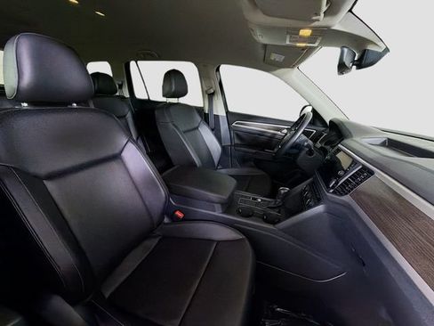 Used 2019 Volkswagen Atlas SE FWD image 30