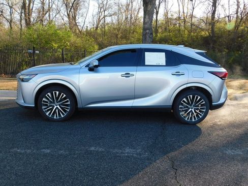 Used 2024 Lexus RX 350 Premium w/ Accessory Package (Z1) image 2