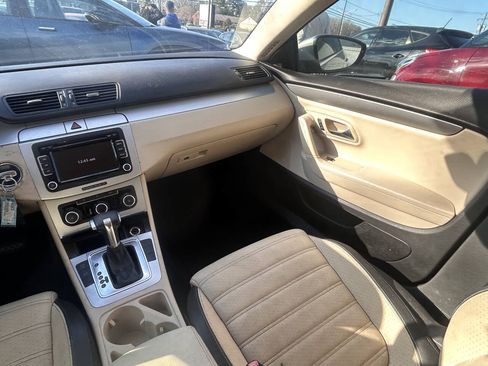 Used 2011 Volkswagen CC Sport FWD image 8