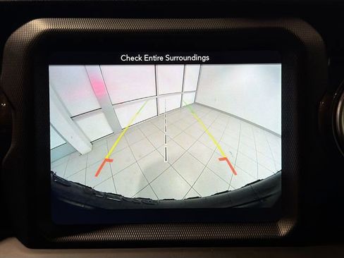 Used 2019 Jeep Wrangler Unlimited Sahara image 13