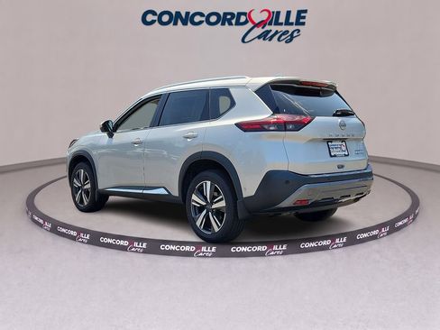 Certified 2023 Nissan Rogue SL w/ SL Premium Package AWD/4WD image 5