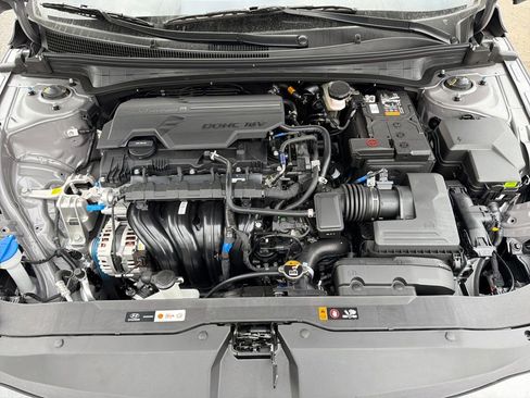 Used 2026 Hyundai Elantra SE w/ Cargo Package FWD image 24