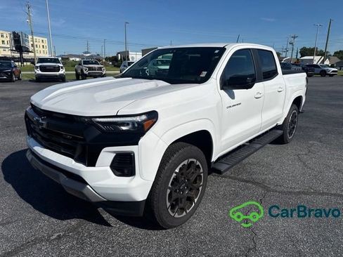 Used 2026 Chevrolet Colorado Z71 w/ Technology Package AWD/4WD image 7