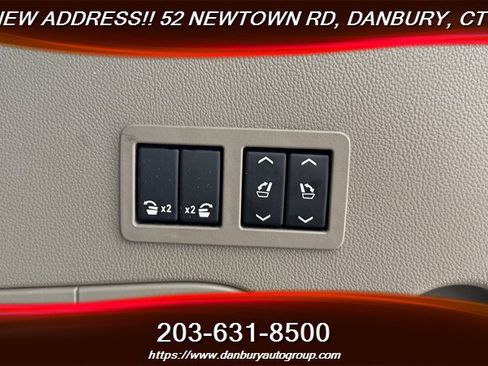 Used 2016 GMC Yukon SLT w/ Open Road Package RWD image 31