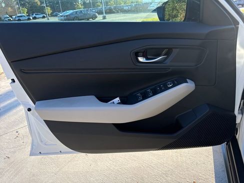 New 2025 Honda Accord SE image 12