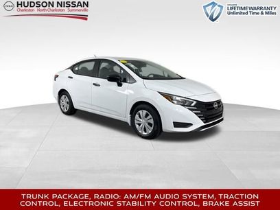 New 2025 Nissan Versa S w/ Trunk Package