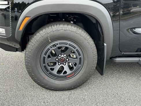 New 2026 Nissan Frontier PRO-4X w/ Pro-4x Convenience Package image 12