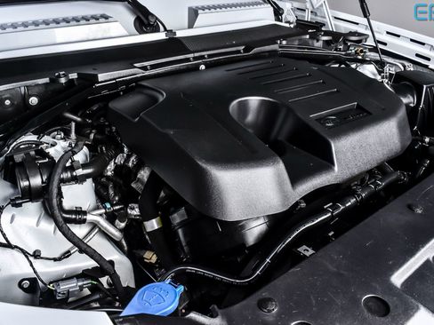 Used 2022 Land Rover Defender 110 X-Dynamic HSE image 14