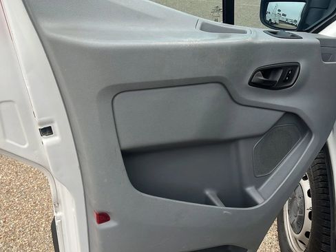 Used 2015 Ford Transit 250 130 Low Roof image 11