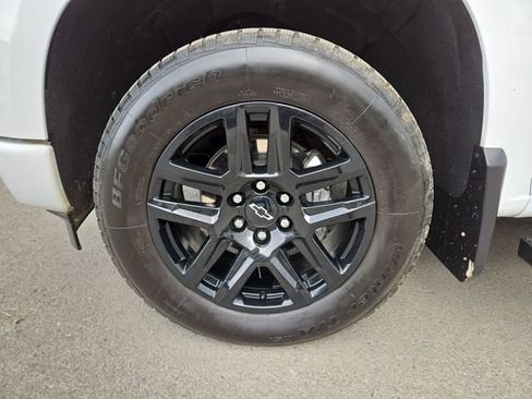 Used 2025 Chevrolet Silverado 1500 RST AWD/4WD image 7