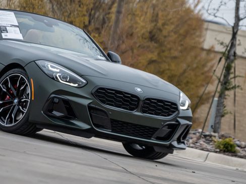Used 2026 BMW Z4 M40i w/ Premium Package image 7