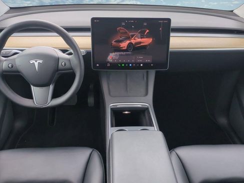 Used 2022 Tesla Model Y Long Range AWD/4WD image 16