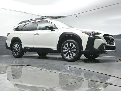 Used 2023 Subaru Outback Limited XT image 42