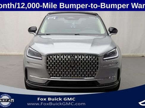 Used 2023 Lincoln Corsair AWD w/ Equipment Group 101A image 2