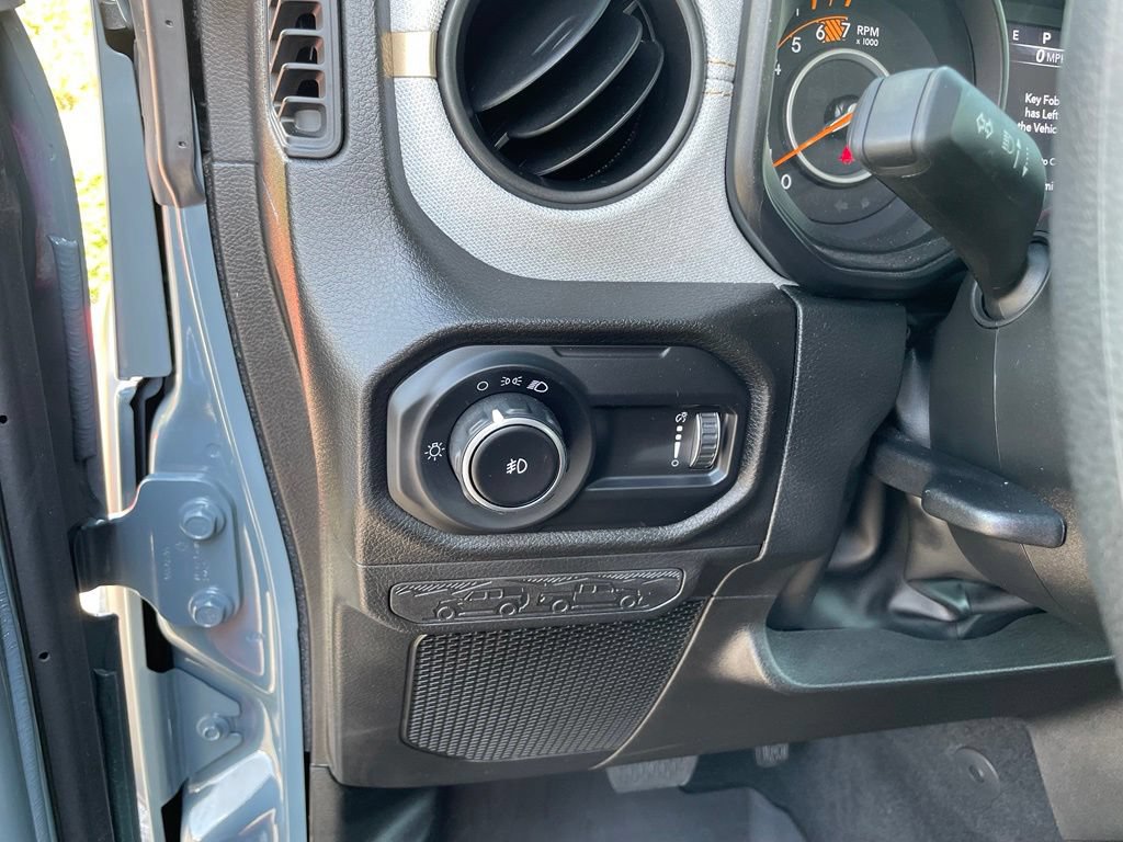 Used 2026 Jeep Wrangler Sport AWD/4WD image 13