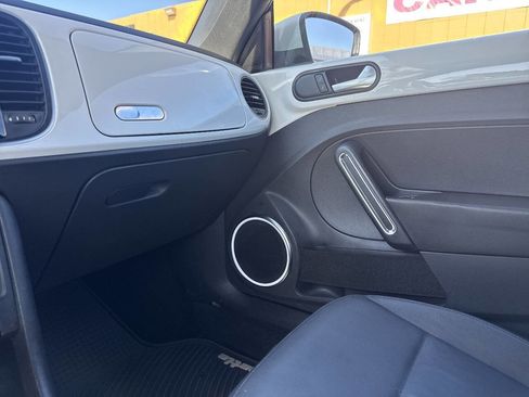 Used 2012 Volkswagen Beetle 2.5 image 39