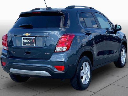 Used 2022 Chevrolet Trax LT w/ LT Convenience Package AWD/4WD image 13