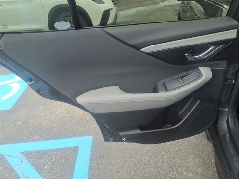 Used 2020 Subaru Outback Premium image 15