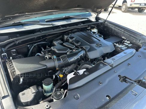 Used 2016 Toyota 4Runner Limited AWD/4WD image 47