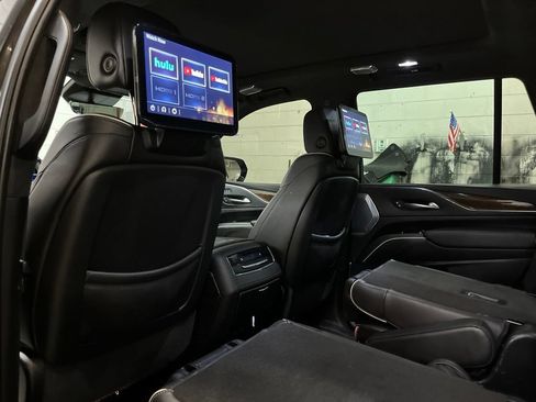 Used 2023 Cadillac Escalade Sport Platinum AWD/4WD image 24