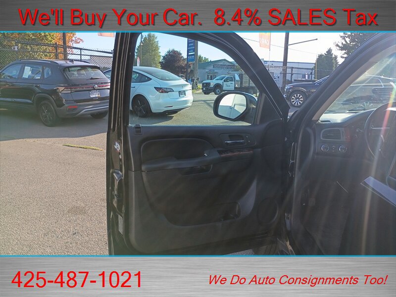 Used 2012 Chevrolet Suburban LT AWD/4WD image 9