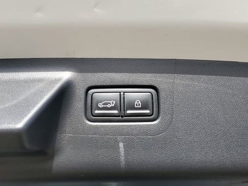 Used 2025 Hyundai Santa Fe SEL FWD image 7