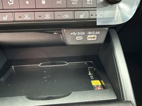 New 2026 Subaru Outback Limited AWD/4WD image 32