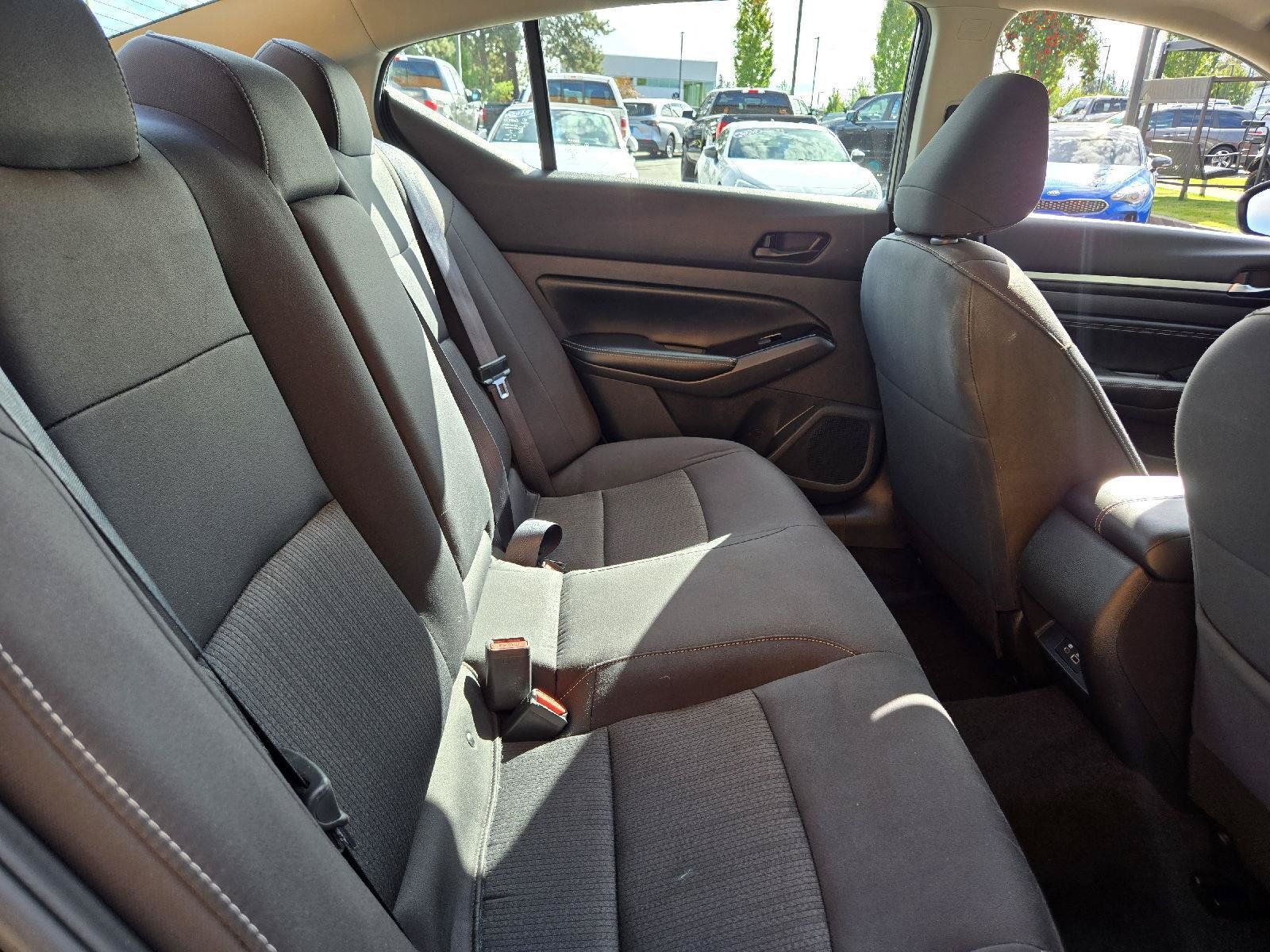 Used 2023 Nissan Altima 2.5 SV w/ SV Premium Package AWD/4WD image 13