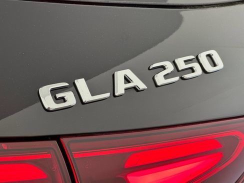 Certified 2026 Mercedes-Benz GLA 250 image 21