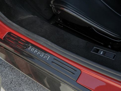 Used 2021 Ferrari SF90 Stradale image 31