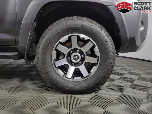 Used 2020 Toyota 4Runner TRD Off-Road AWD/4WD image 11