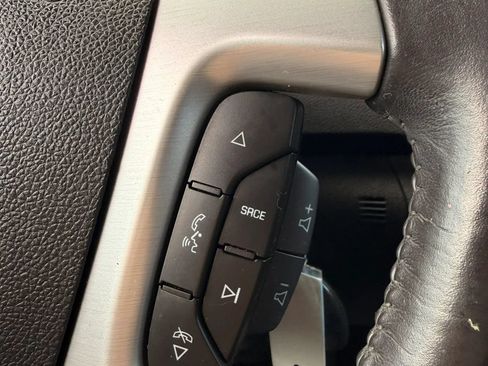 Used 2012 GMC Acadia SLE FWD image 15