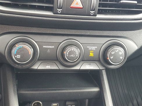 Used 2023 Kia Forte LXS image 18