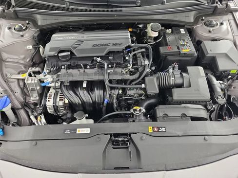 Certified 2025 Hyundai Elantra Sport FWD image 24