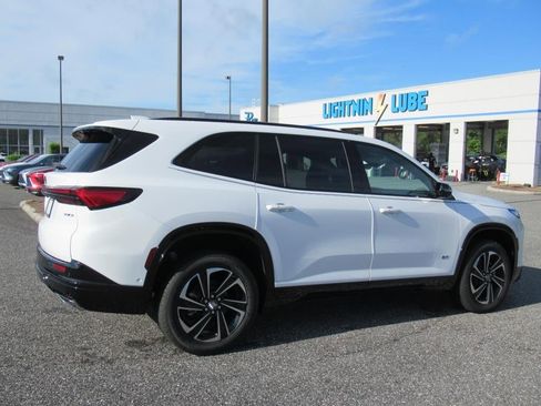 New 2026 Buick Enclave Sport Touring w/ Super Cruise Package image 6