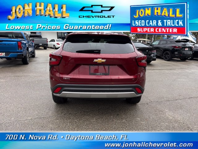 Used 2024 Chevrolet Trax LT w/ Driver Confidence Package FWD image 9