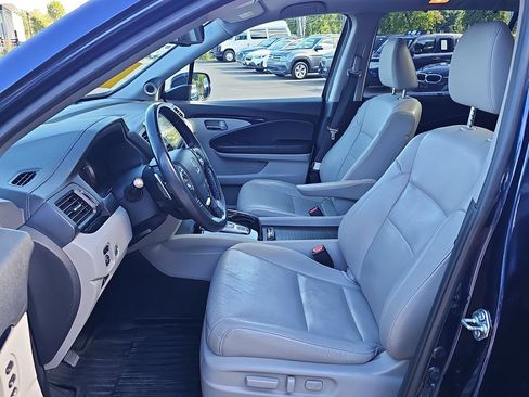 Used 2017 Honda Pilot Elite image 9