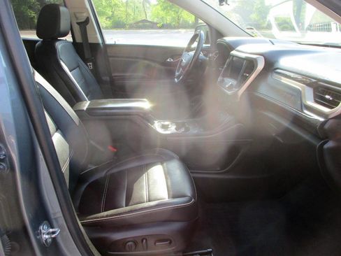 Used 2020 GMC Acadia Denali w/ Technology Package image 16