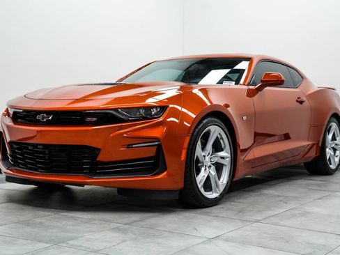 Used 2022 Chevrolet Camaro SS RWD image 7