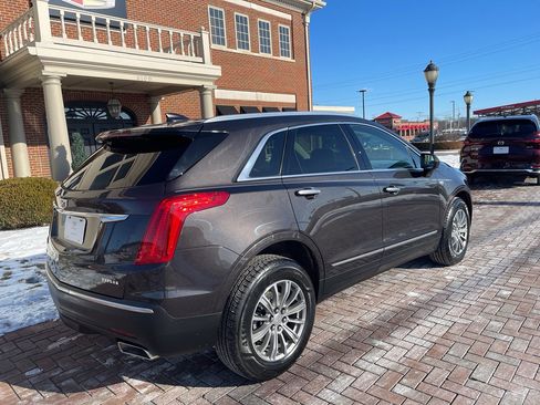 Used 2017 Cadillac XT5 Luxury w/ Driver Awareness Package image 8