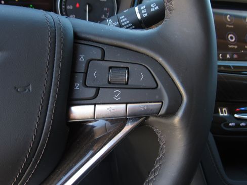 Used 2024 Cadillac XT6 Premium Luxury w/ Platinum Package image 28